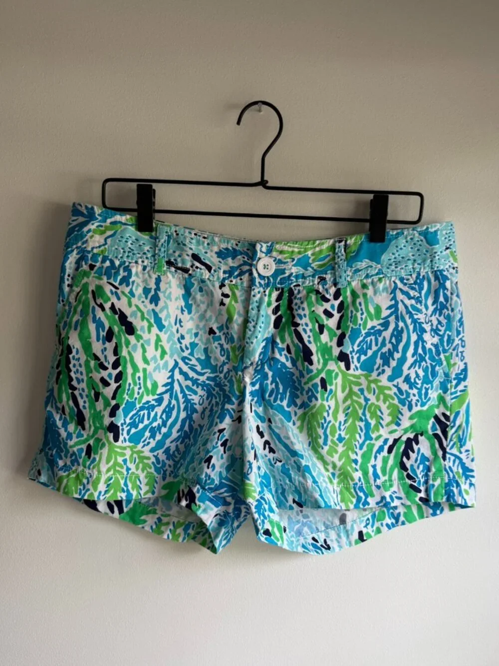 Lilly Pulitzer – Callahan Let's Cha Cha Print Shorts – Size 10​